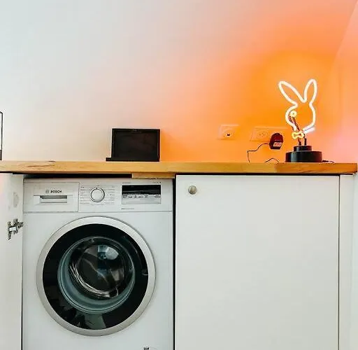 Jolie Studio Parisien