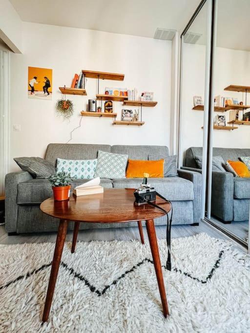 Apartment Jolie Studio Parisien *