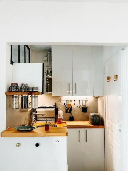 Apartment Jolie Studio Parisien
